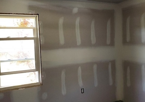 How Seasonal Weather Changes Affect Drywall in Spartanburg Homes