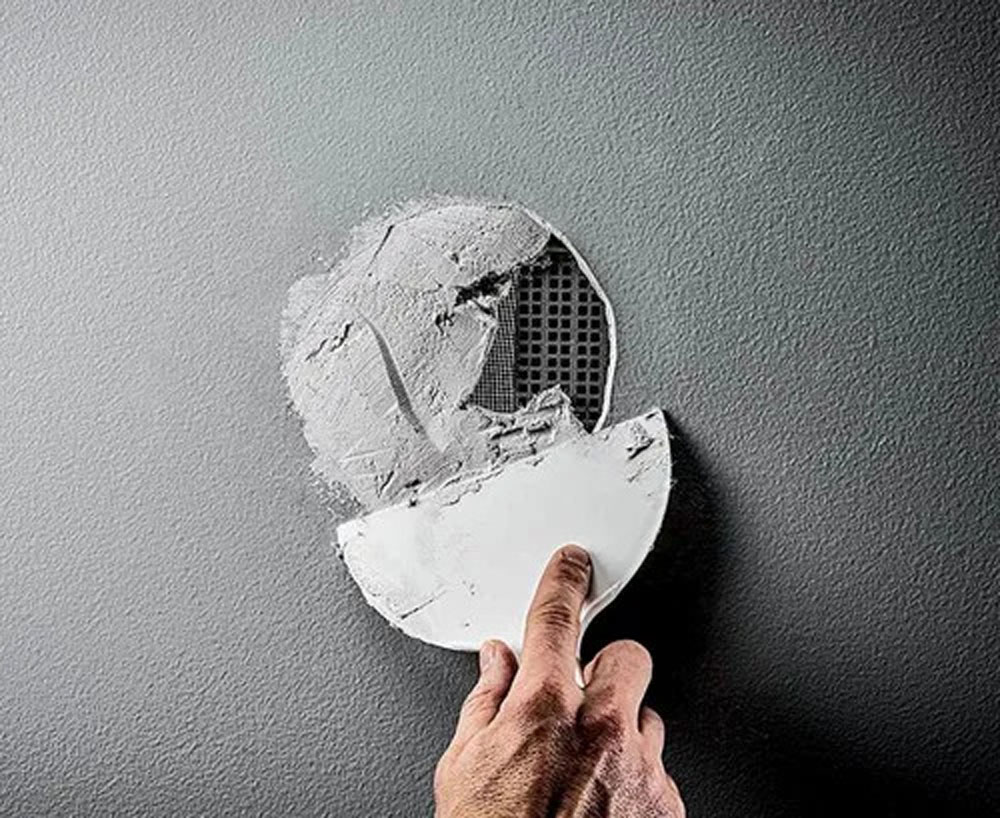 Expert Drywall Repair in Hendersonville, SC: Fixing Holes, Ceilings, and Water Damage